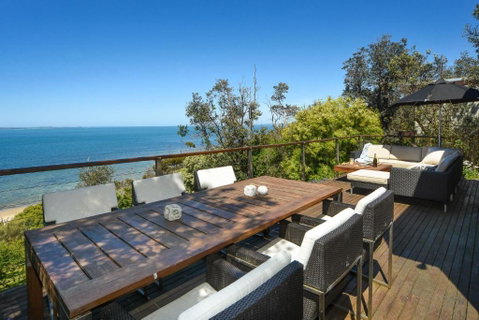 Absolute Beachfront - Northern Rivers Accommodation 4