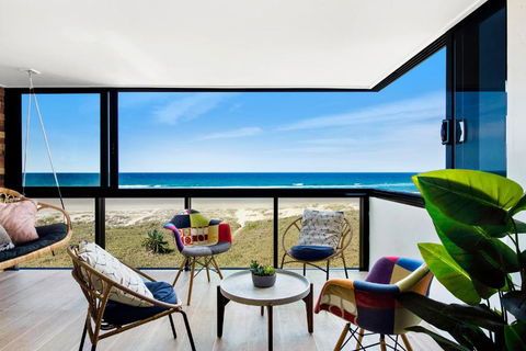 Absolutly Beachfront Surfers Paradise, Pure Shores! - Northern Rivers Accommodation 2
