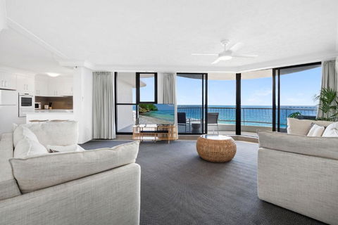 Acapulco Deluxe 2 Bedroom Apartment - CoastHM - Northern Rivers Accommodation 1