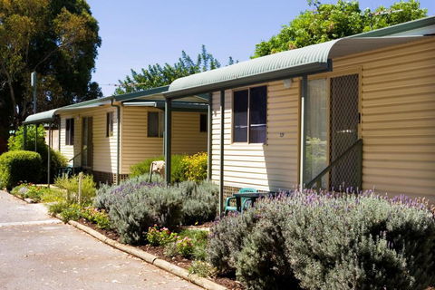 Acclaim Kingsway Tourist Park - Northern Rivers Accommodation 1