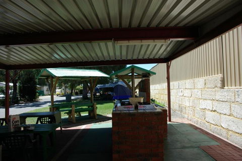 Acclaim Kingsway Tourist Park - Northern Rivers Accommodation 3