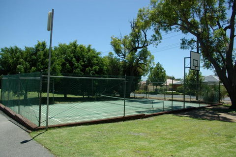 Acclaim Kingsway Tourist Park - Northern Rivers Accommodation 2