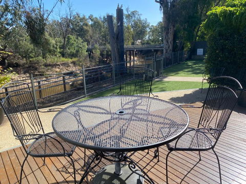 Adelphi Apartments 3 Or 3A - Downstairs 2 Bedroom Or Upstairs King Studio With Balcony - Northern Rivers Accommodation 3
