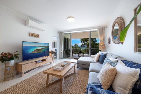 Airlie Sea View - Tropical Vibes Whitsundays - Northern Rivers Accommodation 0