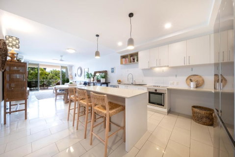 Airlie Sea View - Tropical Vibes Whitsundays - Northern Rivers Accommodation 2