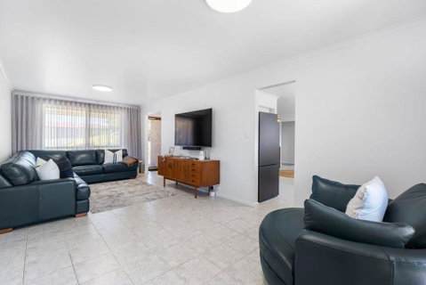 Albatross-96 Albatross Ave Hayborough - No Linen Included - Northern Rivers Accommodation 2