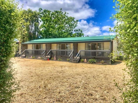 Alexandra Parklife Studio 3 - Northern Rivers Accommodation 0