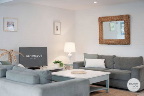 Alice Bayona 7 - Little Cove - Northern Rivers Accommodation 3