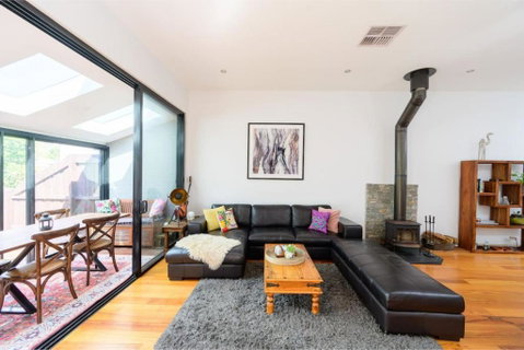 Alma, Art Deco Home In Caufield North - Northern Rivers Accommodation 3