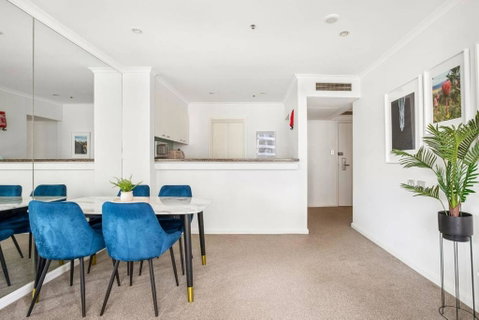 Amazing Sydney Apartment With Pool, Gym And Sauna - Northern Rivers Accommodation 2