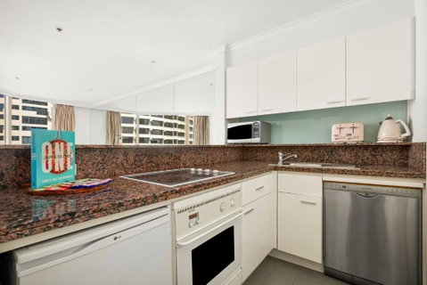 Amazing Sydney Apartment With Pool, Gym And Sauna - Northern Rivers Accommodation 3