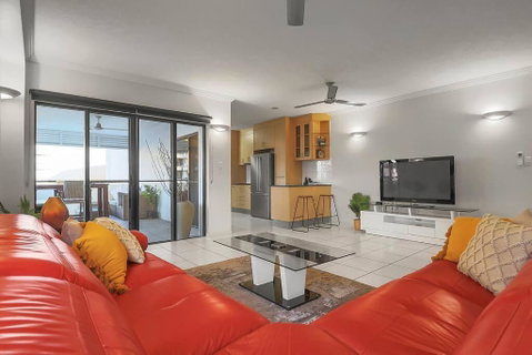 An Abode On Abbott - In The Heart Of The City - Northern Rivers Accommodation 0