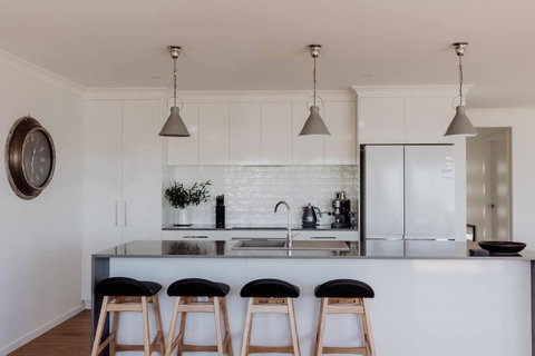 Anchored@Bicheno - Ohmyview! - Northern Rivers Accommodation 0