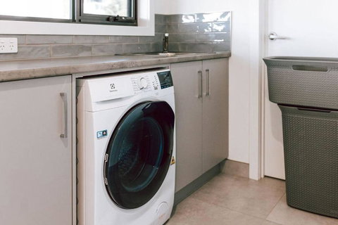 Anchored@Bicheno - Ohmyview! - Northern Rivers Accommodation 3