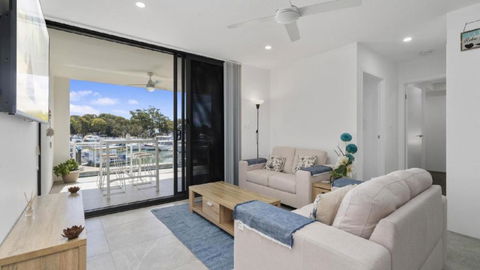Anchors Away - Waterfront Unit - Northern Rivers Accommodation 2