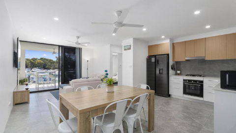 Anchors Away - Waterfront Unit - Northern Rivers Accommodation 1