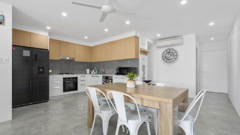 Anchors Away - Waterfront Unit - Northern Rivers Accommodation 3