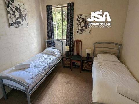 Alpine Mountain View Kirwan 48 - Northern Rivers Accommodation 4