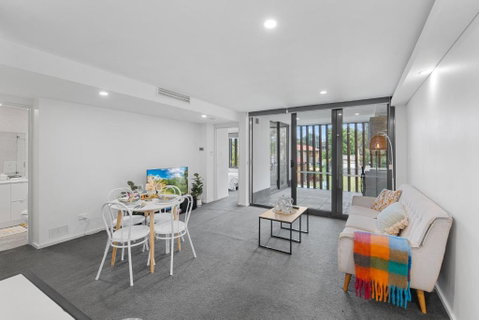 Apt Near Garden City&3km To QSAC - Northern Rivers Accommodation 0