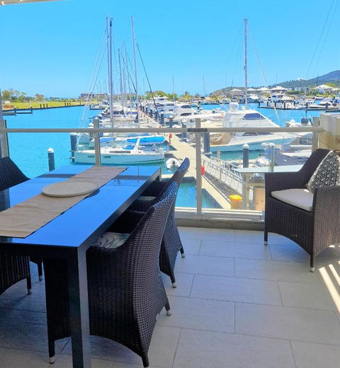 AquaView Boathouse Airlie Beach - Northern Rivers Accommodation 0