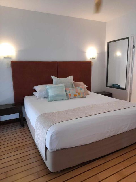 AquaView Boathouse Airlie Beach - Northern Rivers Accommodation 2
