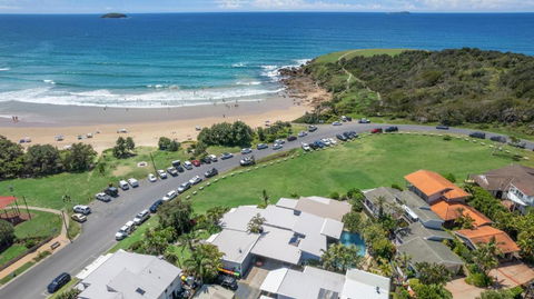 ArtHOUSE Beachfront Accommodation - Northern Rivers Accommodation 0