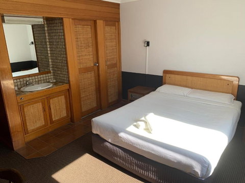 Ascot Motor Inn - Northern Rivers Accommodation 4