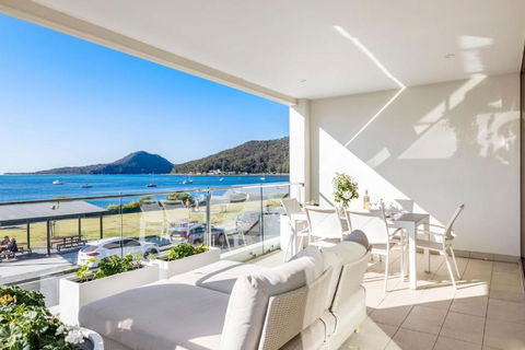 Aura 3 Spectacular Beachside Views - Northern Rivers Accommodation 0