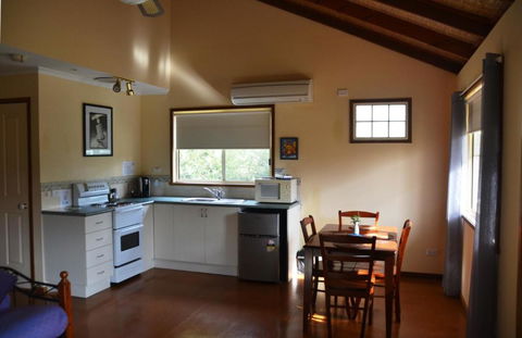 Avoca Cottages VICTORIA - Northern Rivers Accommodation 4