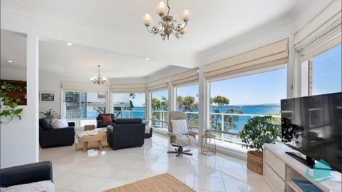 Azure Vista - Northern Rivers Accommodation 1