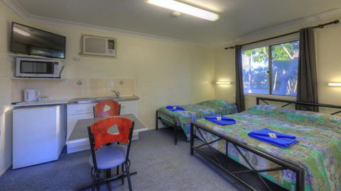 Barcaldine Caravan Park - Northern Rivers Accommodation 4