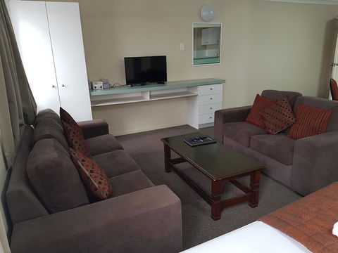 Southport Motel & Apartments - Northern Rivers Accommodation 9
