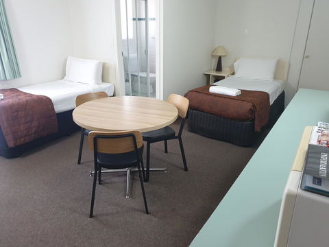 Southport Motel & Apartments - Northern Rivers Accommodation 16