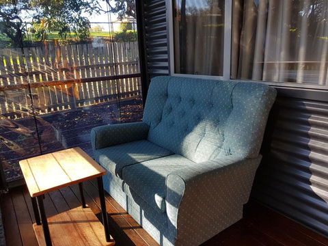 Bee-Haven Cottage - Northern Rivers Accommodation 8