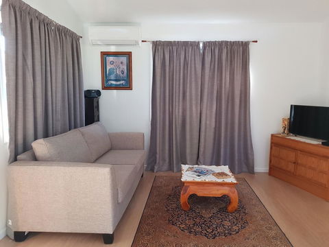 Bee-Haven Cottage - Northern Rivers Accommodation 6