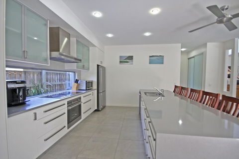 48 Boardrider Crescent, Mt Coolum - Pet Friendly, WiFi, Linen Incl. 500 BOND - Northern Rivers Accommodation 3