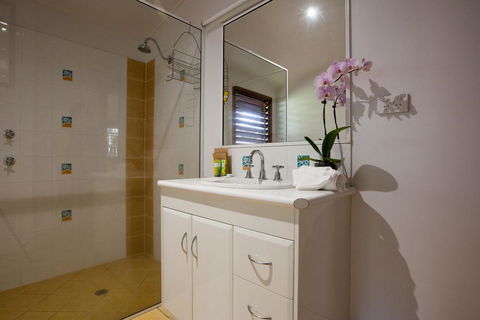 Cassawong Cottages - Northern Rivers Accommodation 11