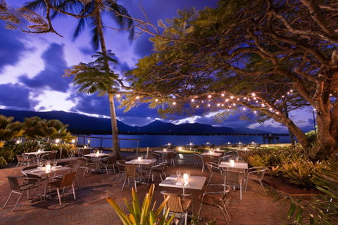 Hilton Cairns - Northern Rivers Accommodation 24