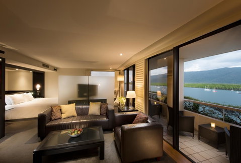 Hilton Cairns - Northern Rivers Accommodation 23