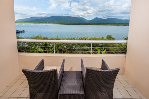 Hilton Cairns - Northern Rivers Accommodation 29