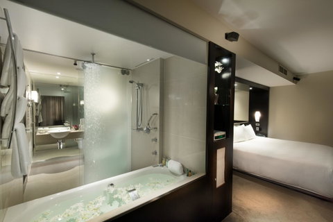 Hilton Cairns - Northern Rivers Accommodation 19