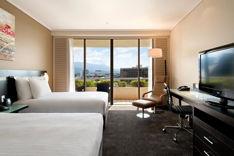 Hilton Cairns - Northern Rivers Accommodation 33