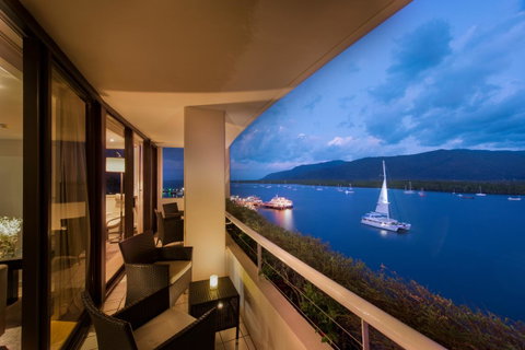 Hilton Cairns - Northern Rivers Accommodation 20
