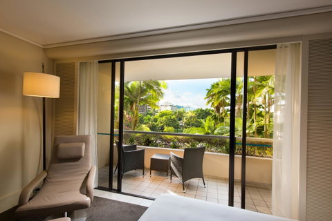 Hilton Cairns - Northern Rivers Accommodation 10