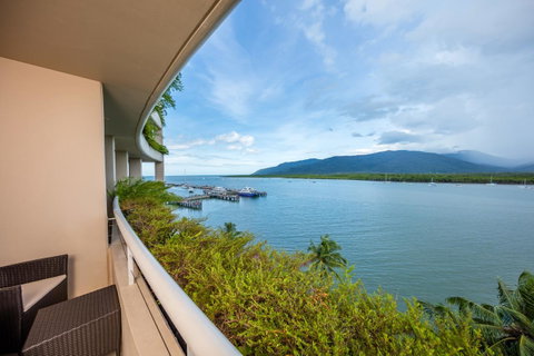 Hilton Cairns - Northern Rivers Accommodation 5