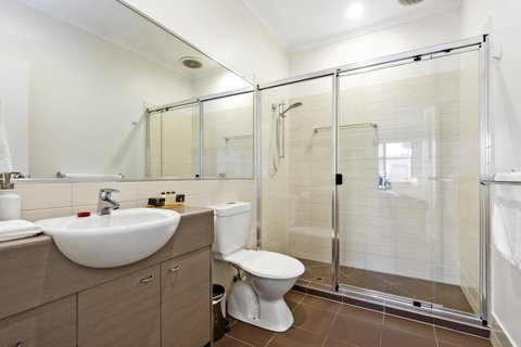 Lotus Retreat - Northern Rivers Accommodation 3