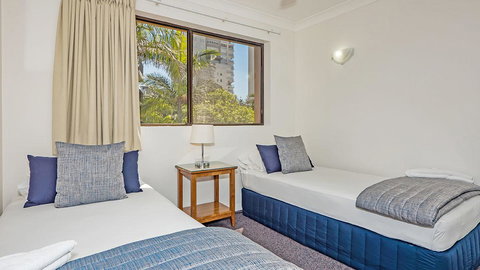 Burleigh On The Beach - Northern Rivers Accommodation 24