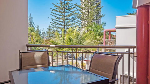 Burleigh On The Beach - Northern Rivers Accommodation 2