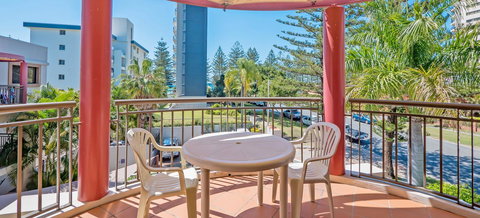 Burleigh On The Beach - Northern Rivers Accommodation 13