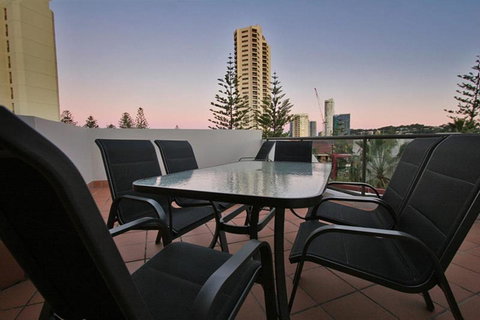 Burleigh On The Beach - Northern Rivers Accommodation 29